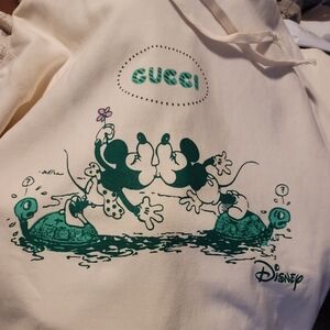 Gucci sweater
